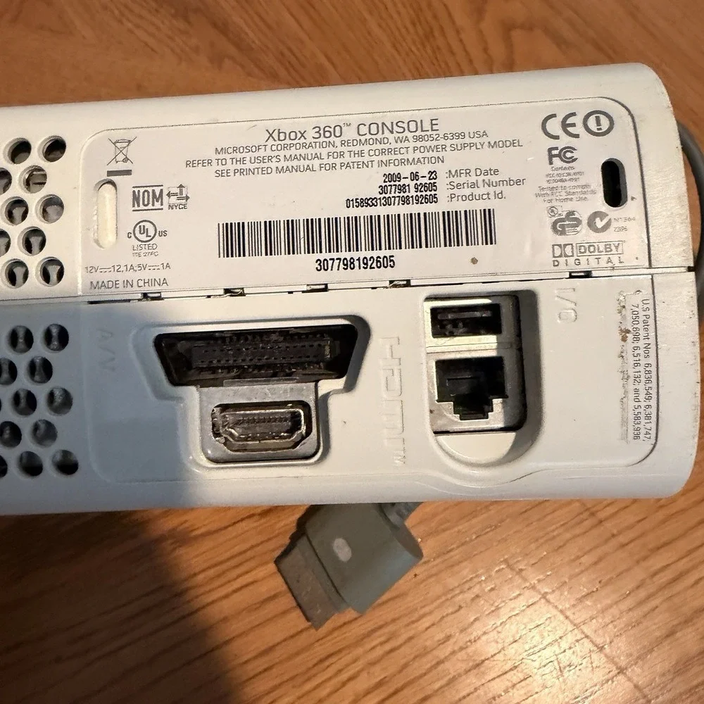 Microsoft Xbox 360 Console White OEM Power Supply AV Cable Untested